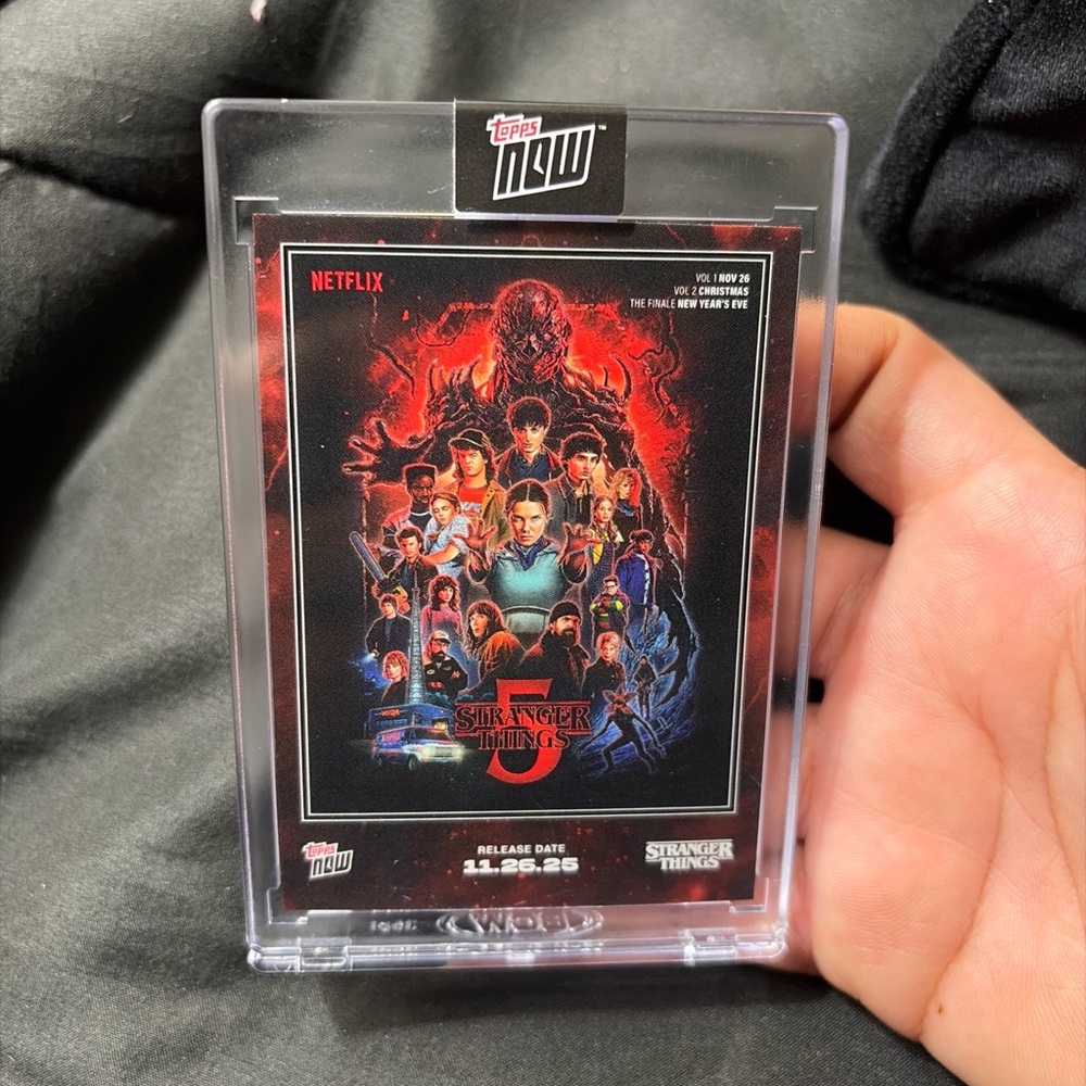 Stranger Things Collectible Card